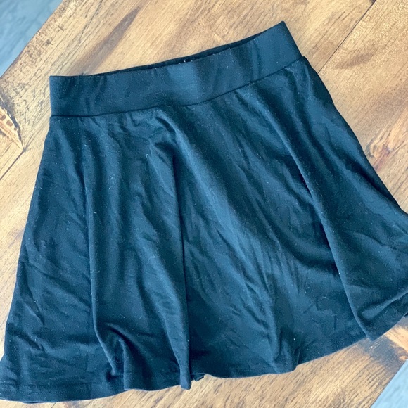 Black cotton skater skirt - Picture 3 of 4